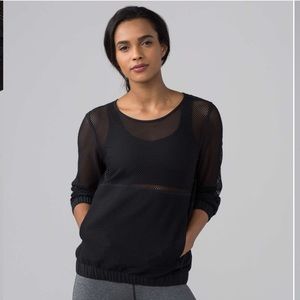Lululemon Mesh on Mesh Pop Over